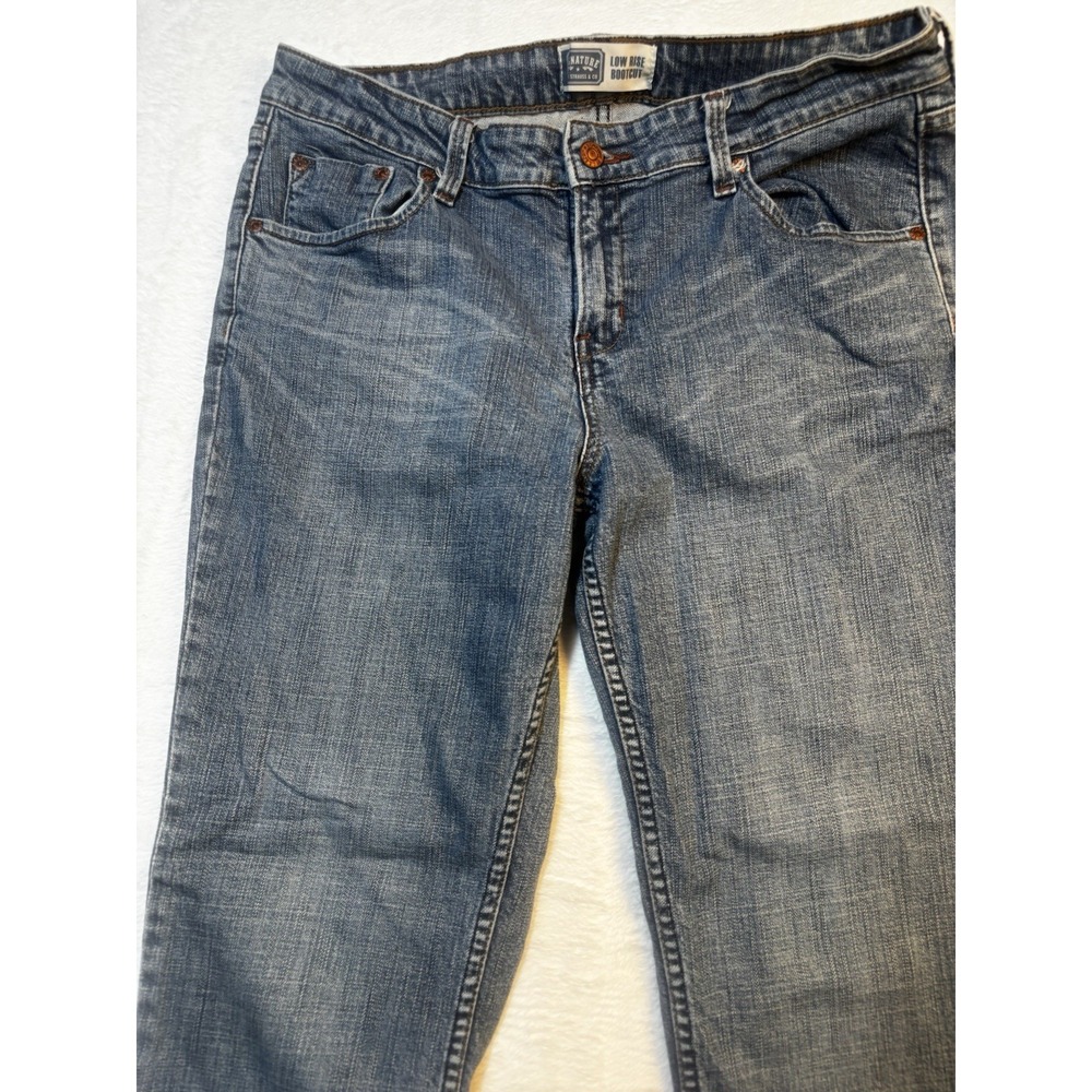 Levis Signature Low Rise Bootcut Jeans Women's Misses 12 Short Blue Medium Wash - Picture 3 of 12